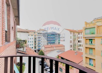 Balcone - Bilocale Via Antonio Picozzi
 
21, Milano - foto 16