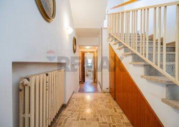 Hall / corridoio - Villa Via Zocche
 
43, Rivarolo del Re ed Uniti - foto 35