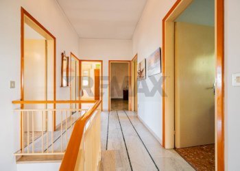 Hall / corridoio - Villa Via Zocche
 
43, Rivarolo del Re ed Uniti - foto 50