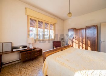 Camera / camera da letto - Villa Via Zocche
 
43, Rivarolo del Re ed Uniti - foto 61