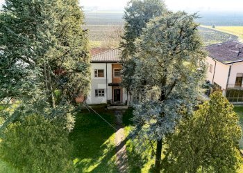 Giardino - Villa Via Zocche
 
43, Rivarolo del Re ed Uniti - foto 83