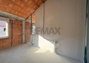 Stanza vuota - Bilocale VIA GAMBINI, Trieste - foto 11