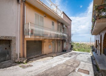 Casa all\'aperto - Casa indipendente Vicolo del Mirto
 
25, Siracusa - foto 1