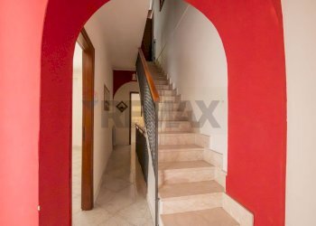 Scale - Casa indipendente Vicolo del Mirto
 
25, Siracusa - foto 9