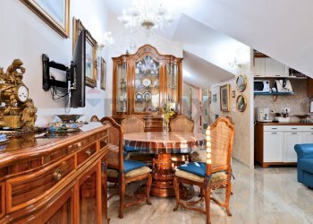 Sala da pranzo - Attico via Massimo Troisi
 
28, San Nicola la Strada - foto 4