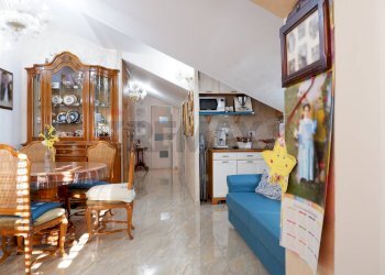 Sala da pranzo - Attico via Massimo Troisi
 
28, San Nicola la Strada - foto 6