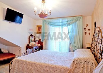 Camera / camera da letto - Attico via Massimo Troisi
 
28, San Nicola la Strada - foto 17