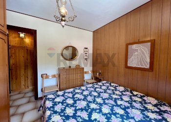 Camera / camera da letto - Bilocale Via Pinete del Pizzalto
 
10, Campo di Giove - foto 18