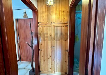 Hall / corridoio - Bilocale Via Pinete del Pizzalto
 
10, Campo di Giove - foto 20