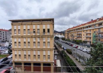 Edificio all\'aperto - Quadrilocale Vado Ligure - foto 9