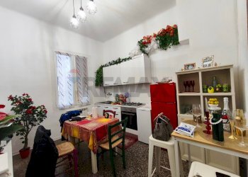 Sala da pranzo - Quadrilocale Vado Ligure - foto 34