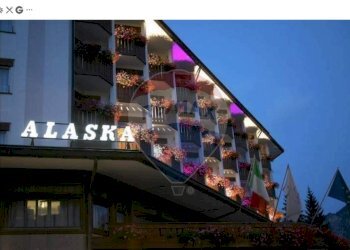 Edificio all\'aperto - Bilocale Largo delle Poste
 
39, Cortina d'Ampezzo - foto 3