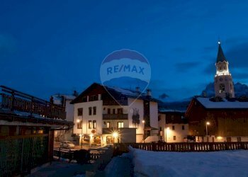 Edificio all\'aperto - Bilocale Largo delle Poste
 
39, Cortina d'Ampezzo - foto 31