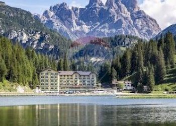 Vista delle montagne - Bilocale Largo delle Poste
 
39, Cortina d'Ampezzo - foto 34