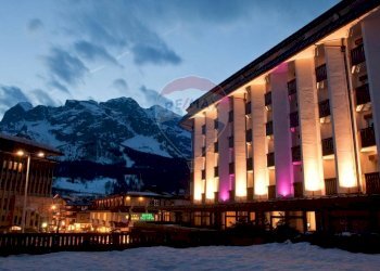 Edificio all\'aperto - Bilocale Largo delle Poste
 
39, Cortina d'Ampezzo - foto 46