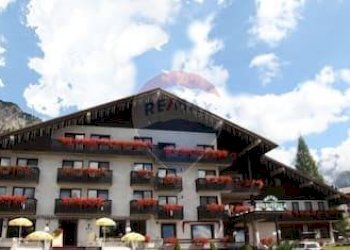 Edificio all\'aperto - Bilocale Largo delle Poste
 
39, Cortina d'Ampezzo - foto 58