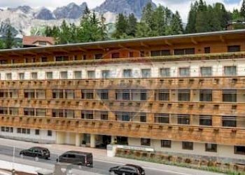 Edificio all\'aperto - Bilocale Largo delle Poste
 
39, Cortina d'Ampezzo - foto 60