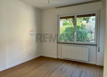 Stanza vuota - Three-room apartment Lovere - photo 8