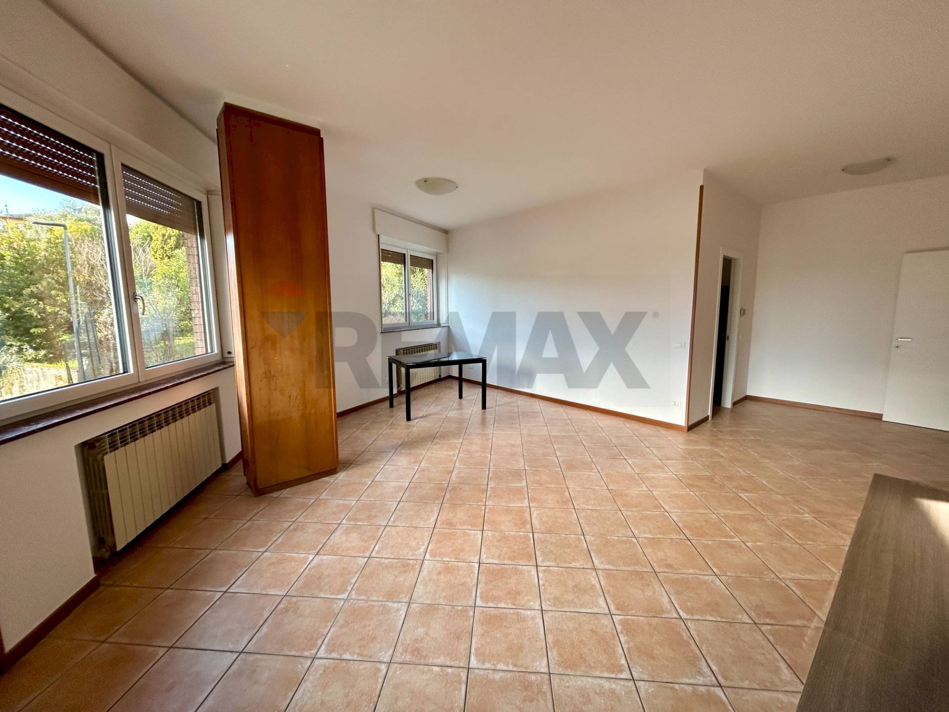 Stanza vuota - Quadrilocale Lovere - foto 3