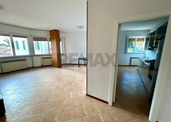 Stanza vuota - Four-room apartment Lovere - photo 1