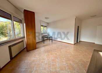 Stanza vuota - Four-room apartment Lovere - photo 3