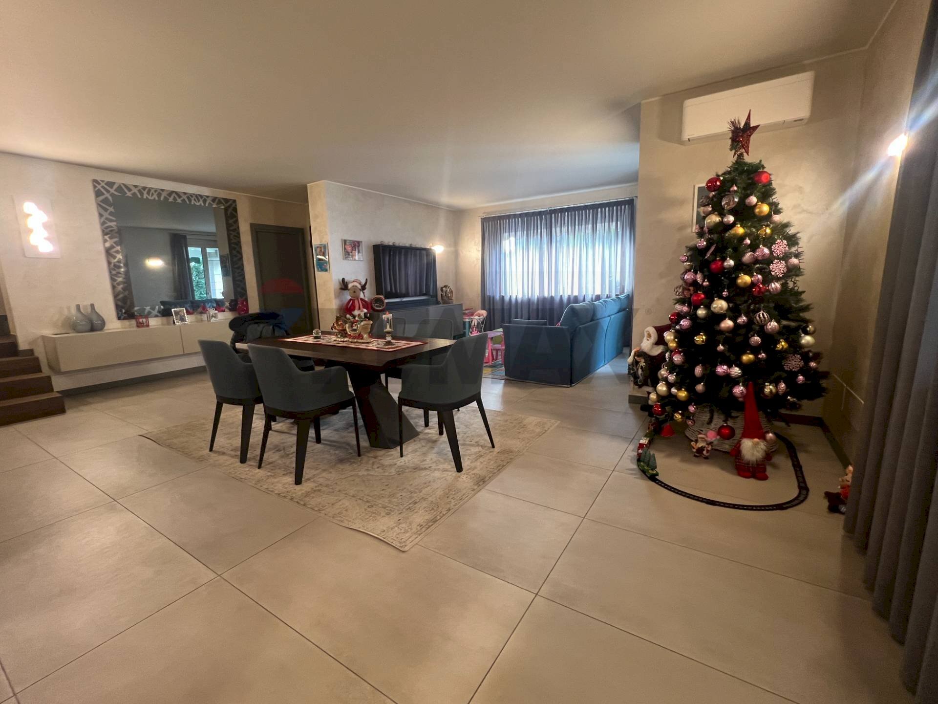 Sala da pranzo - Semi-detached house VIA GERVASINI
10/A, Capriolo - photo 3