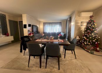 Sala da pranzo - Semi-detached house VIA GERVASINI
 
10/A, Capriolo - photo 3