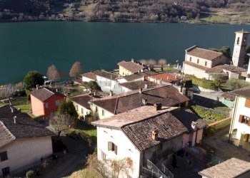 Vista dell\'acqua - Casa indipendente Endine Gaiano - foto 2