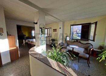 Soggiorno - Casa indipendente Endine Gaiano - foto 7