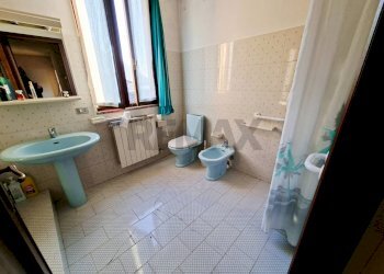 Bagno - Casa indipendente Endine Gaiano - foto 33