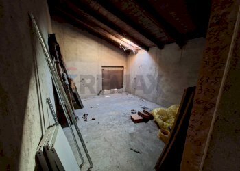 Stanza vuota - Casa indipendente Endine Gaiano - foto 44