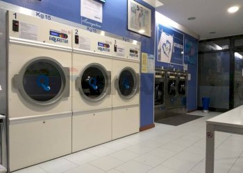 Lavanderia - Attività Commerciale via falcone
74, Ferrara - foto 2