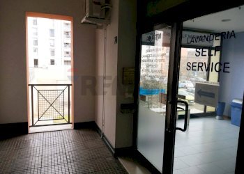 Stanza vuota - Attività Commerciale via falcone
74, Ferrara - foto 8