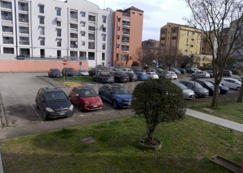 Edificio all\'aperto - Attività Commerciale via falcone
74, Ferrara - foto 10