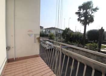 Balcone - Trilocale via verdi
 
2, Presezzo - foto 9