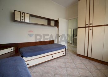 Camera / camera da letto - Trilocale via verdi
 
2, Presezzo - foto 11