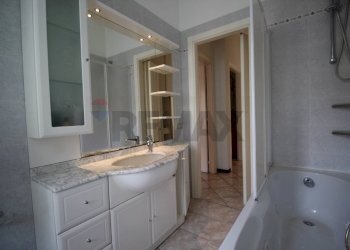 Bagno - Trilocale via verdi
 
2, Presezzo - foto 14