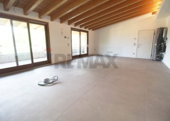 Stanza vuota - Attico Scanzorosciate - foto 9