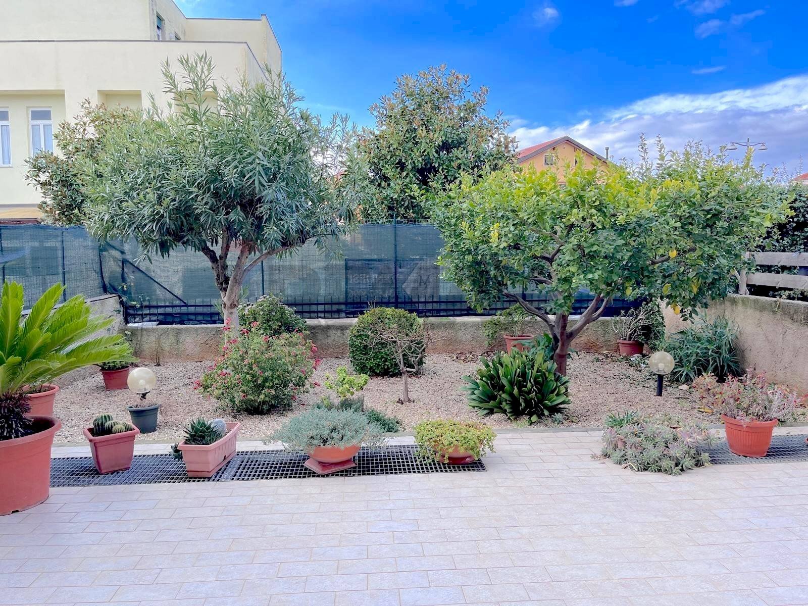 Giardino - Semi-detached house via silvio bonfante
25, Albenga - photo 3