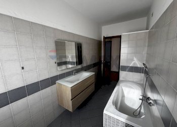 Bagno - Appartamento via circonvallazione
 
24, Momo - foto 14