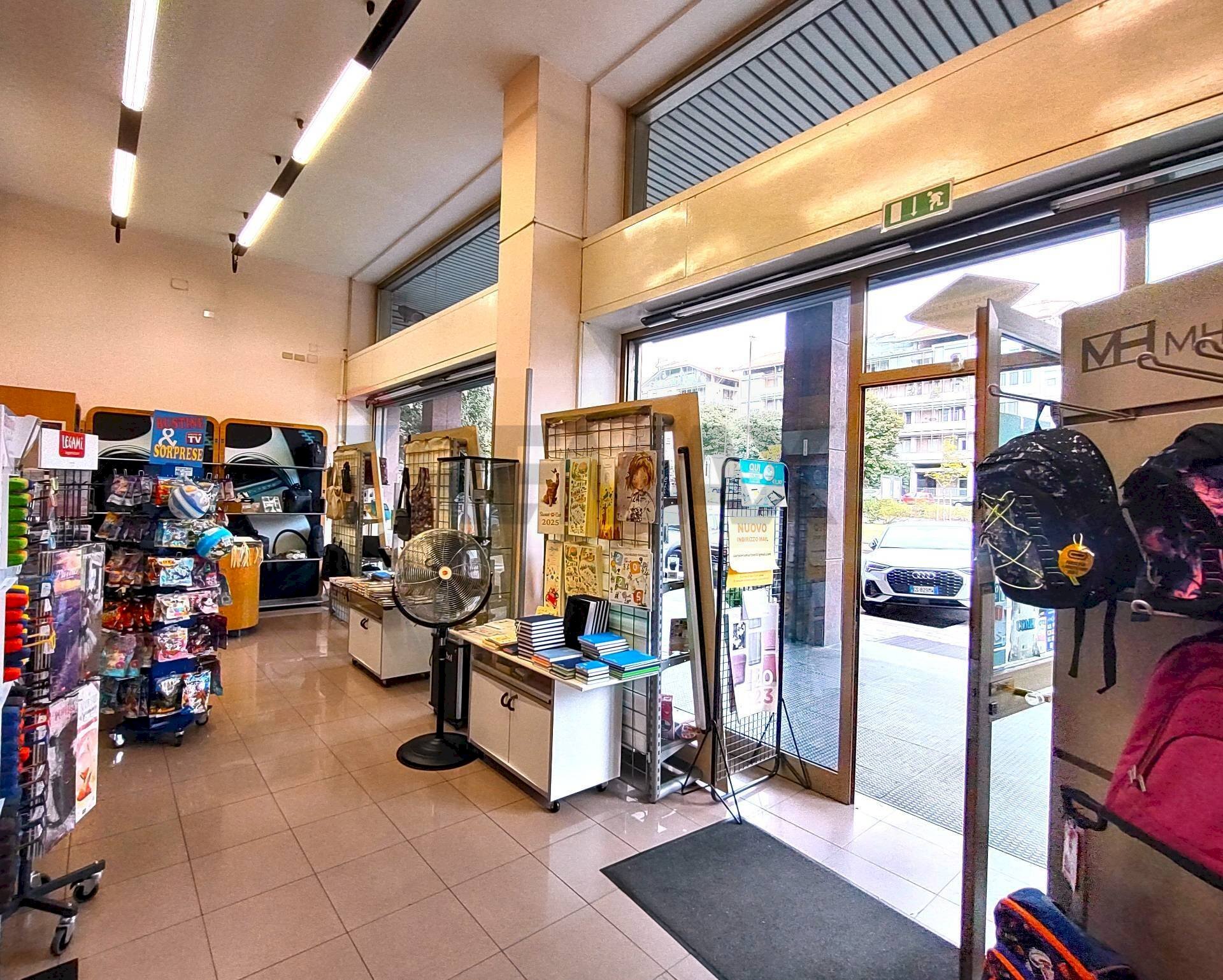 Palestra - Locale Commerciale Viale Libertà
 
21, Pavia - foto 2