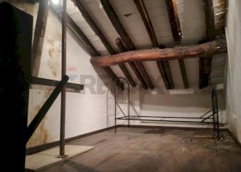 Dettagli - Casa semi indipendente piazza matteotti
 
4, San Zenone al Po - foto 6