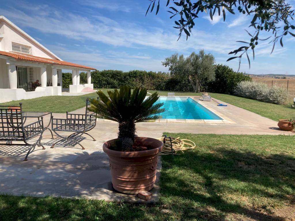 Piscina - Villa strada provinciale 4
 
sn, Montalto di Castro - foto 2