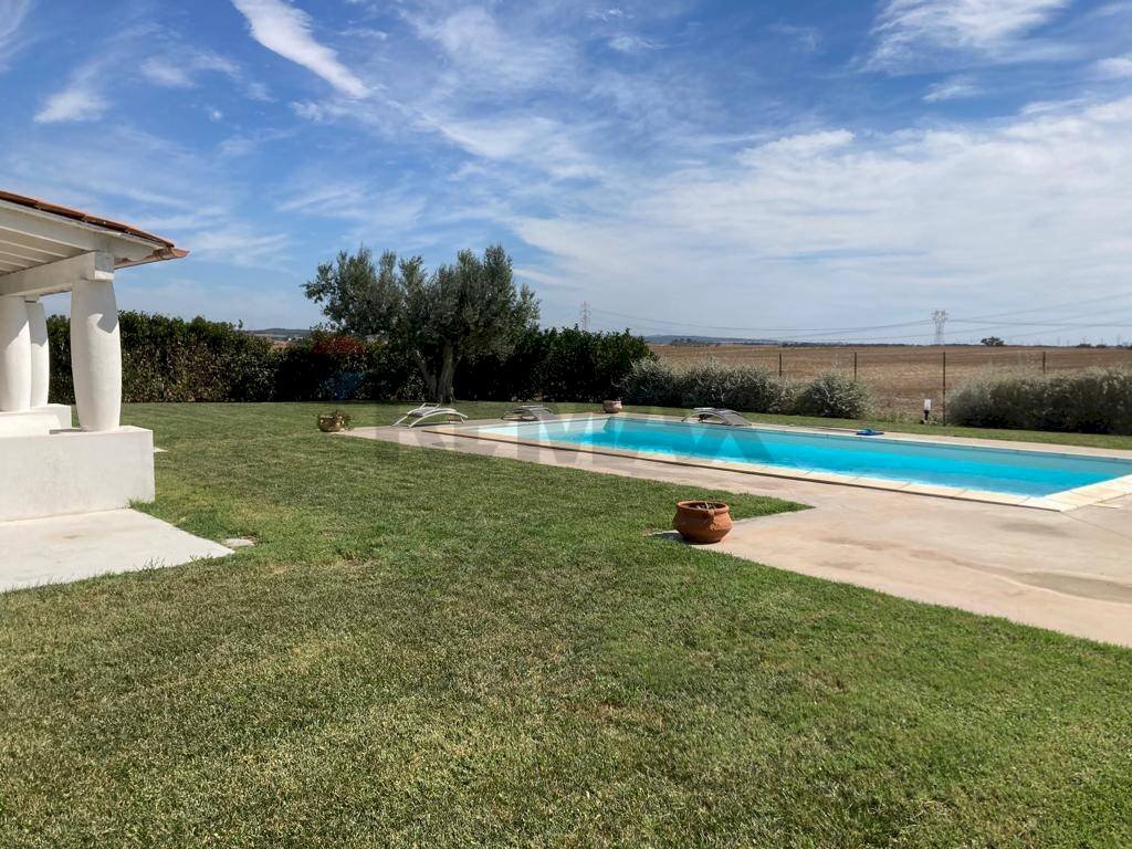 Piscina - Villa strada provinciale 4
 
sn, Montalto di Castro - foto 3