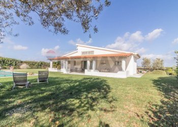 Casa all\'aperto - Villa strada provinciale 4
 
sn, Montalto di Castro - foto 5