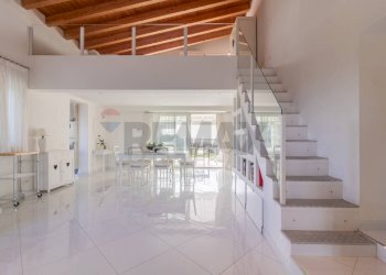 Scale - Villa strada provinciale 4
 
sn, Montalto di Castro - foto 40