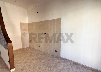 Stanza vuota - Quadrilocale Via Gorizia
 
4, Vieste - foto 3