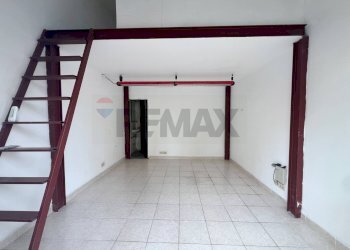 Stanza vuota - Commercial Premises Via Taranto
140, Roma - photo 4