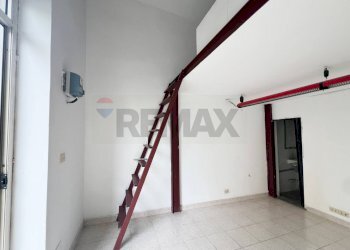 Stanza vuota - Commercial Premises Via Taranto
140, Roma - photo 6