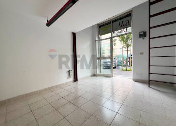 Stanza vuota - Commercial Premises Via Taranto
140, Roma - photo 10